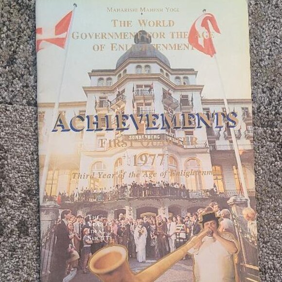 Maharishi Mahesh Yogi 1977 Achievements Book